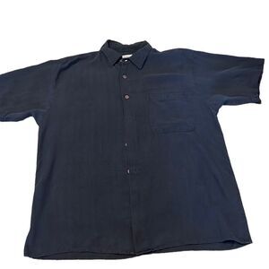 Island attitudes mens sz M SS black silk shirt EUC great w/ jeans slacks shorts